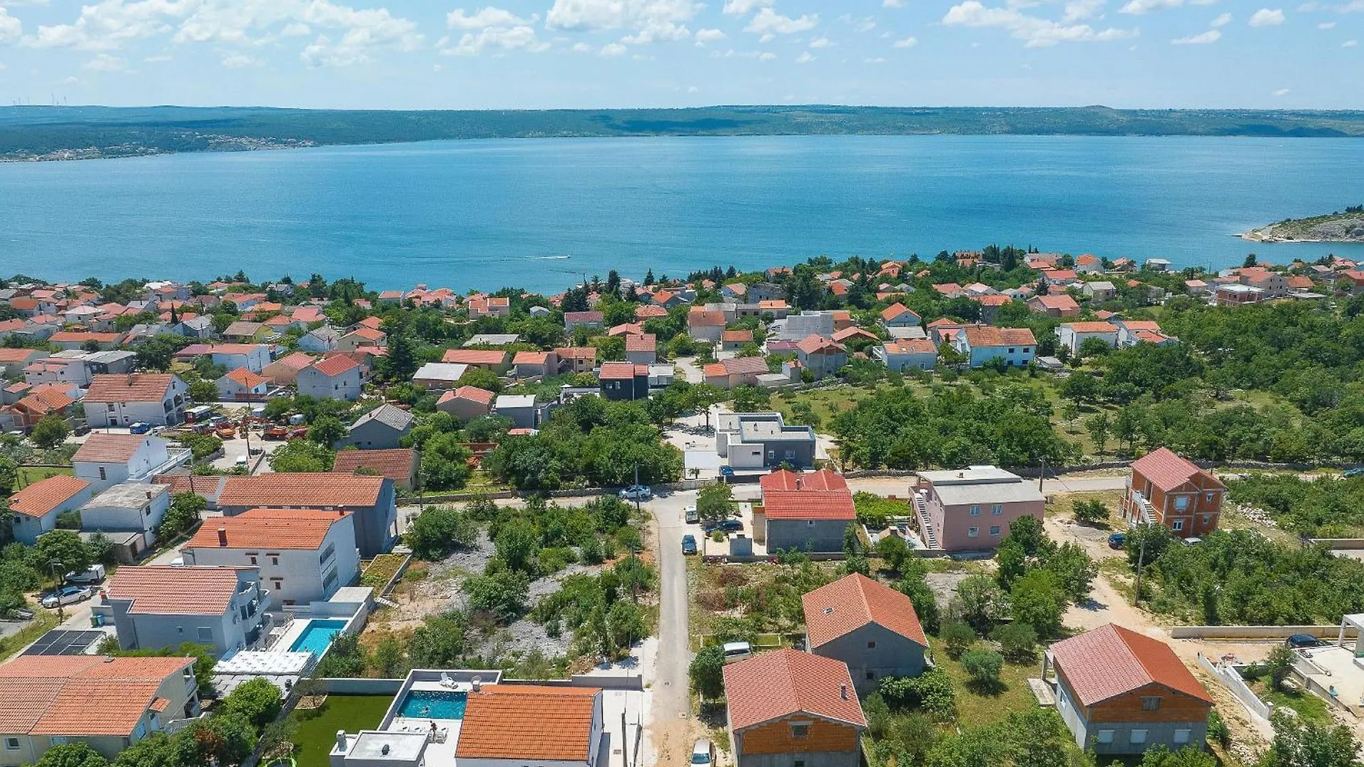 Maslenica Villa 0*,